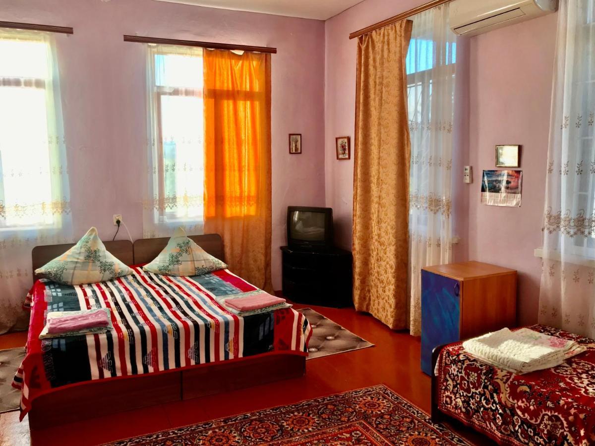 Guest House Anna Сухуми Екстериор снимка
