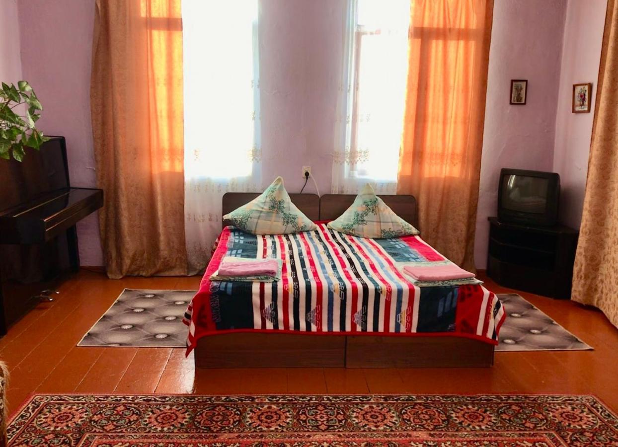 Guest House Anna Сухуми Екстериор снимка