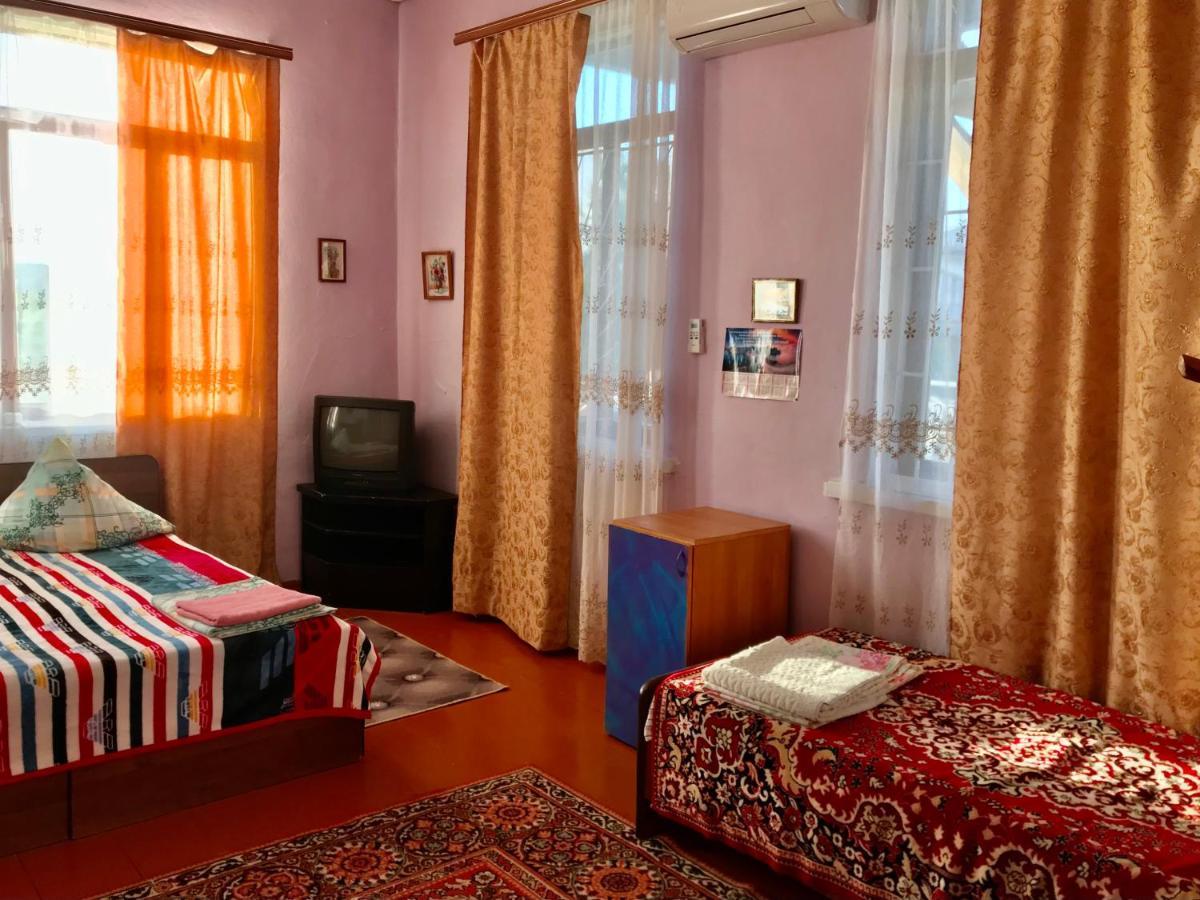 Guest House Anna Сухуми Екстериор снимка
