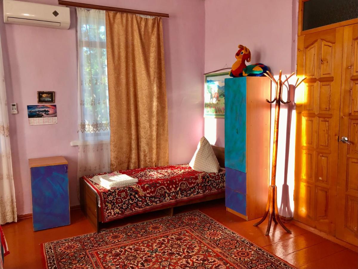Guest House Anna Сухуми Екстериор снимка