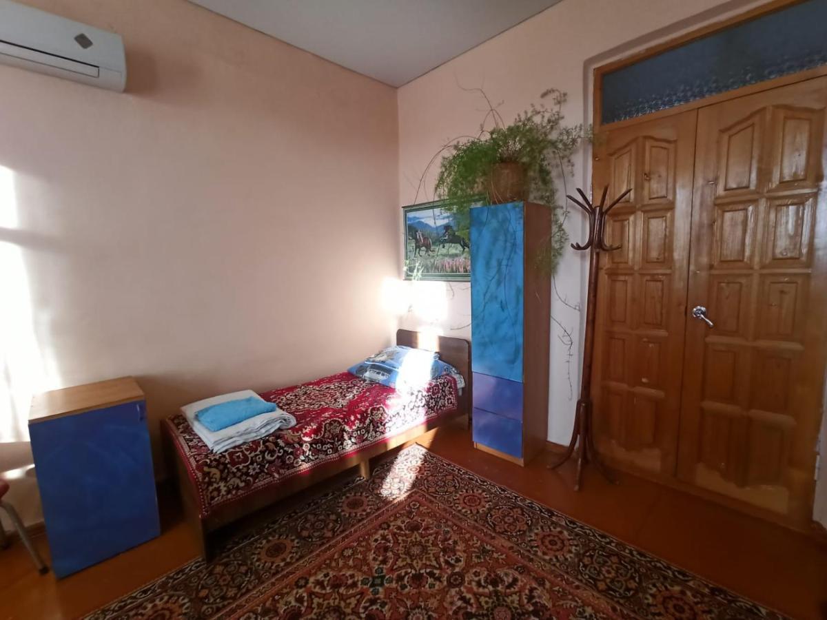Guest House Anna Сухуми Екстериор снимка