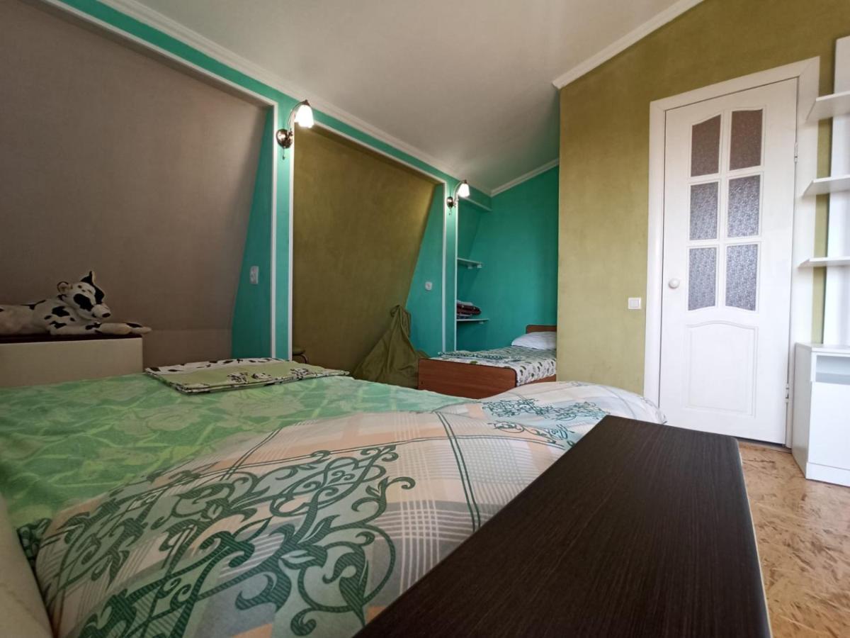 Guest House Anna Сухуми Екстериор снимка