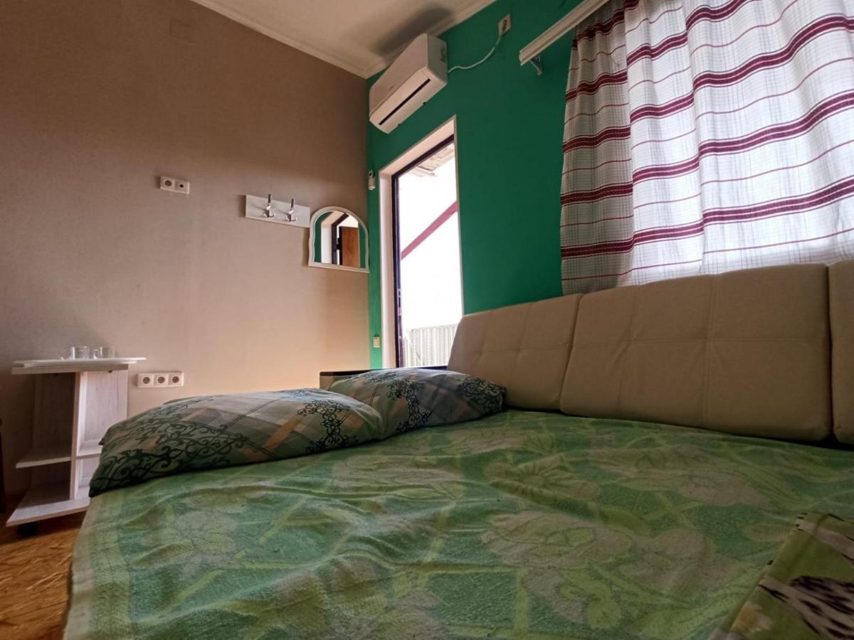 Guest House Anna Сухуми Екстериор снимка