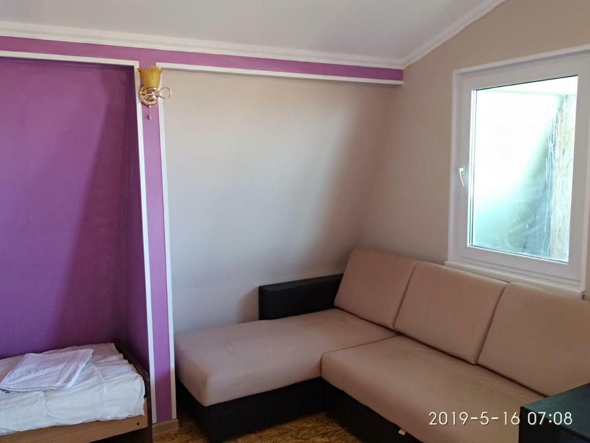 Guest House Anna Сухуми Екстериор снимка