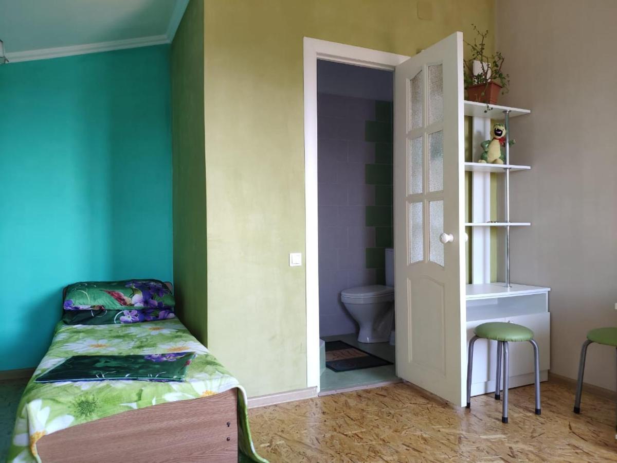 Guest House Anna Сухуми Екстериор снимка